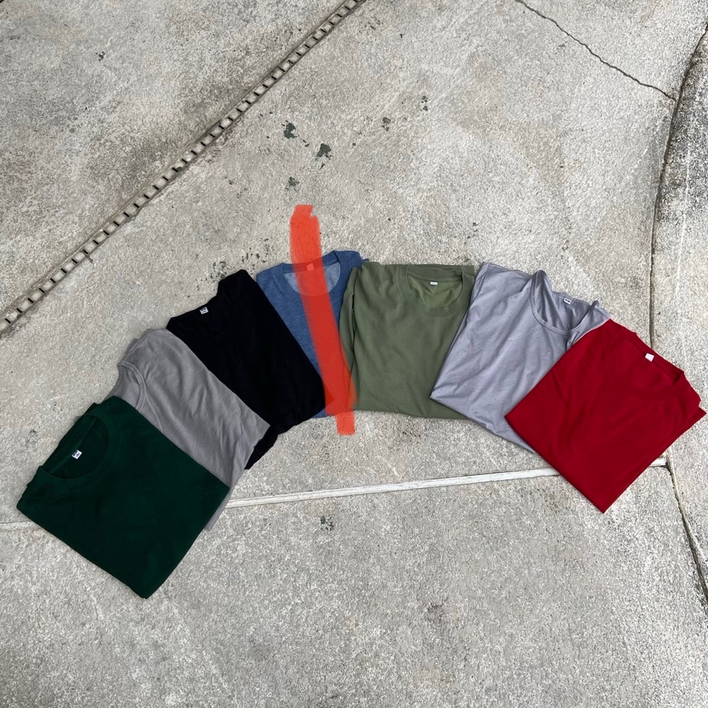 Uniqlo Basic 6 T-Shirt Bundle